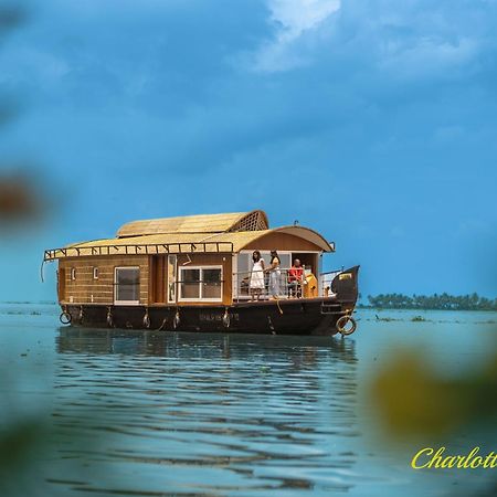 Charlotte Cruise House Boat Hotel Alappuzha Bagian luar foto